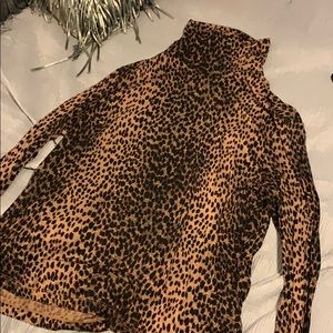 Leopard Turtle Neck
